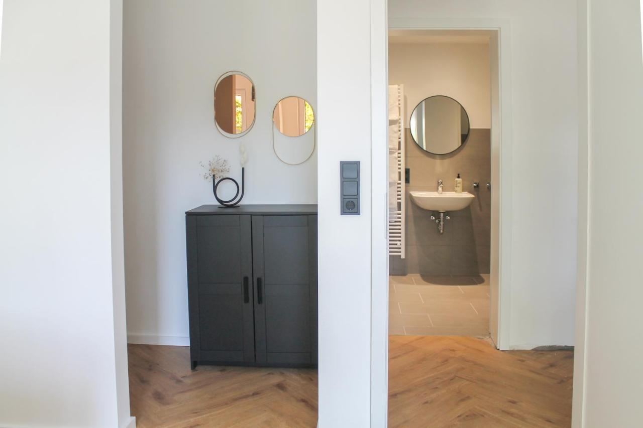 Modern Apartment - Fuer Freunde & Familien, Stadtnah, Parkplatz, E-Ladestation, Gitterbox Fuer Fahrraeder, Fitnessstudio, Digitale Gaestemappe Mit Restaurant- Und Unternehmenstipps Koblenz  Ngoại thất bức ảnh