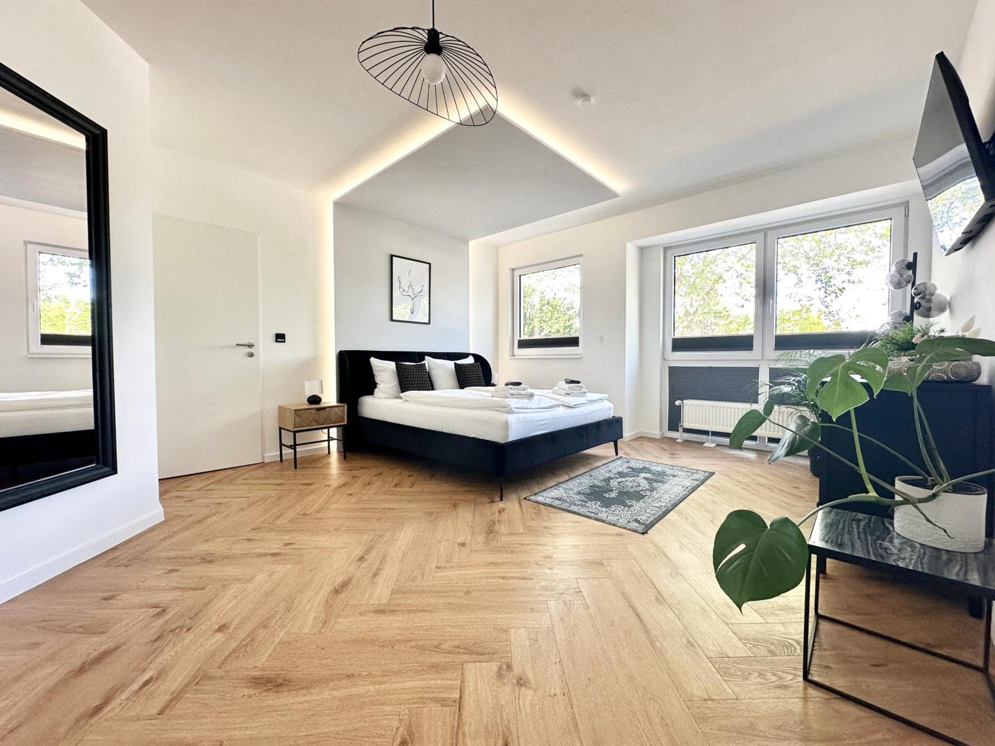 Modern Apartment - Fuer Freunde & Familien, Stadtnah, Parkplatz, E-Ladestation, Gitterbox Fuer Fahrraeder, Fitnessstudio, Digitale Gaestemappe Mit Restaurant- Und Unternehmenstipps Koblenz  Ngoại thất bức ảnh